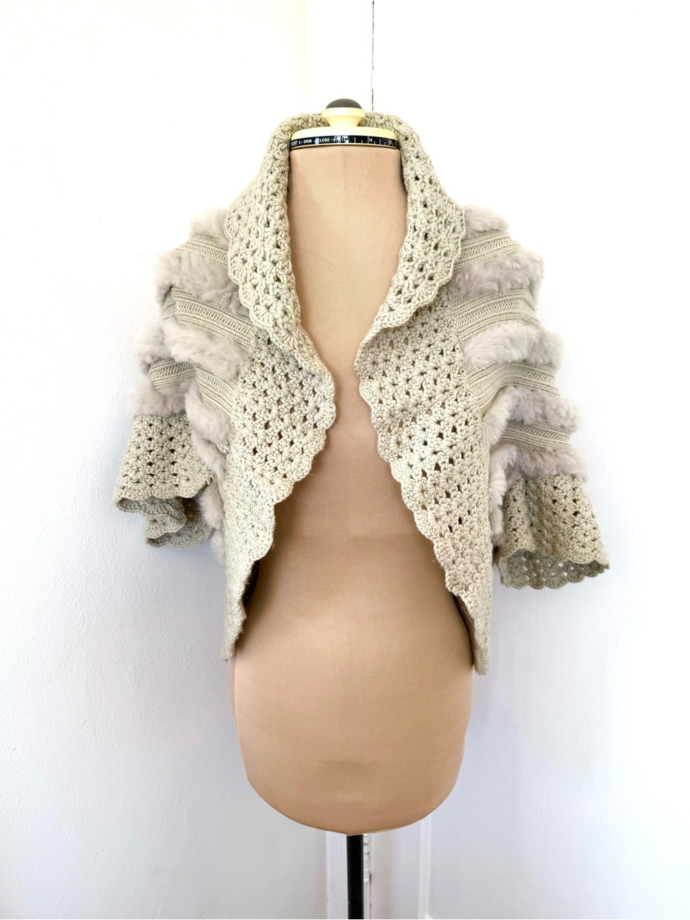 Vintage Cream Crochet and Fur Shrug